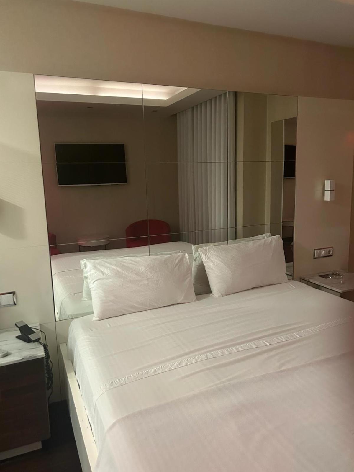 Motel Flamingo Perafita Eksteriør bilde